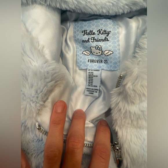 Hello Kitty x Forever 21 Faux Fur Full-Zip Jacket - Picture 4 of 8
